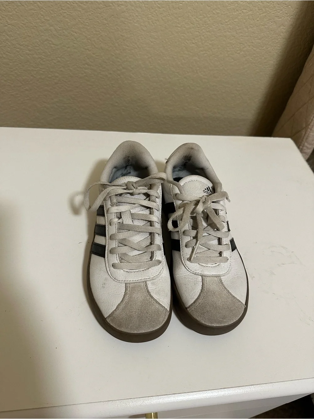 adidas low top